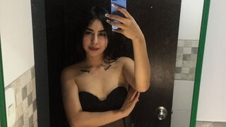 KeniaMoreno